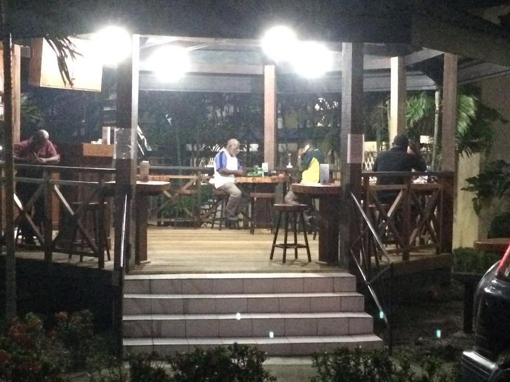 Madang Star International Hotel Exterior foto